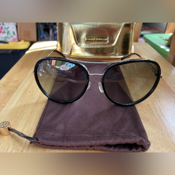 Tory Burch Aviator Black/Silver Sunglasses main image 9